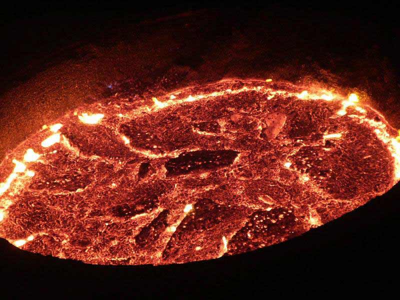 The raging hot heat coming from this giant mass of melted iron can easily be seen in this photo. The melted iron illuminates what would otherwise be a dark picture.